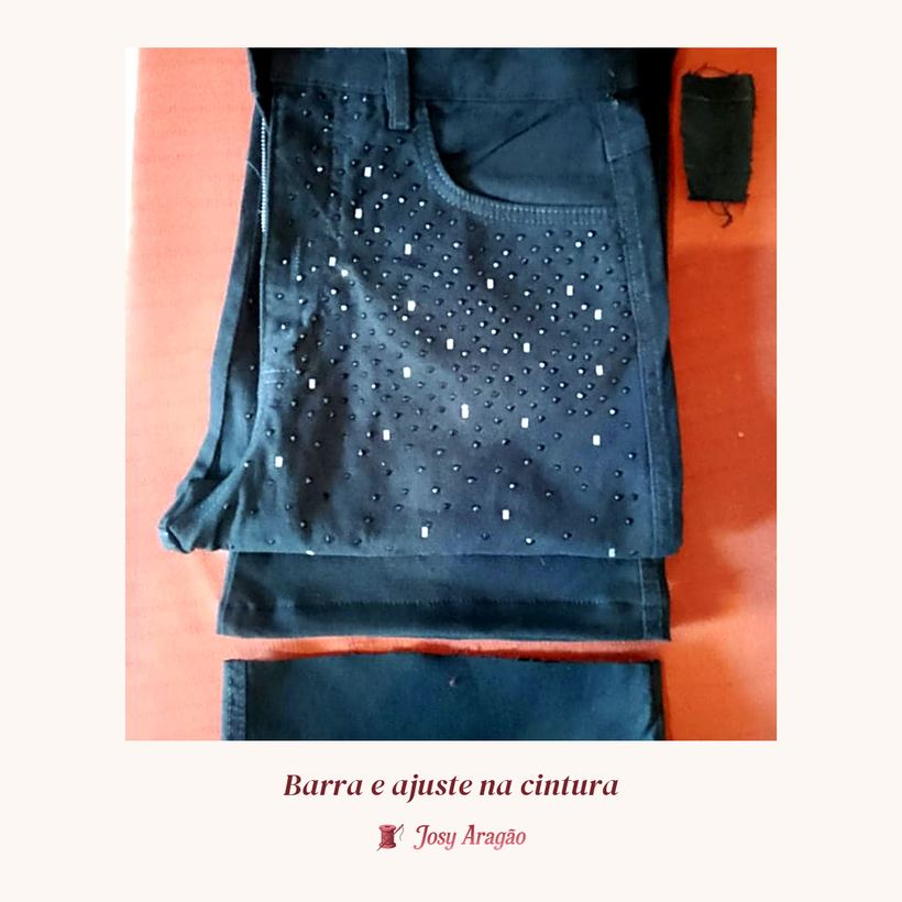 Calça com barra e ajuste na cintura